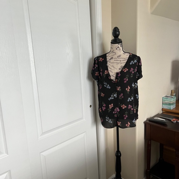 Blouse - Picture 6 of 6